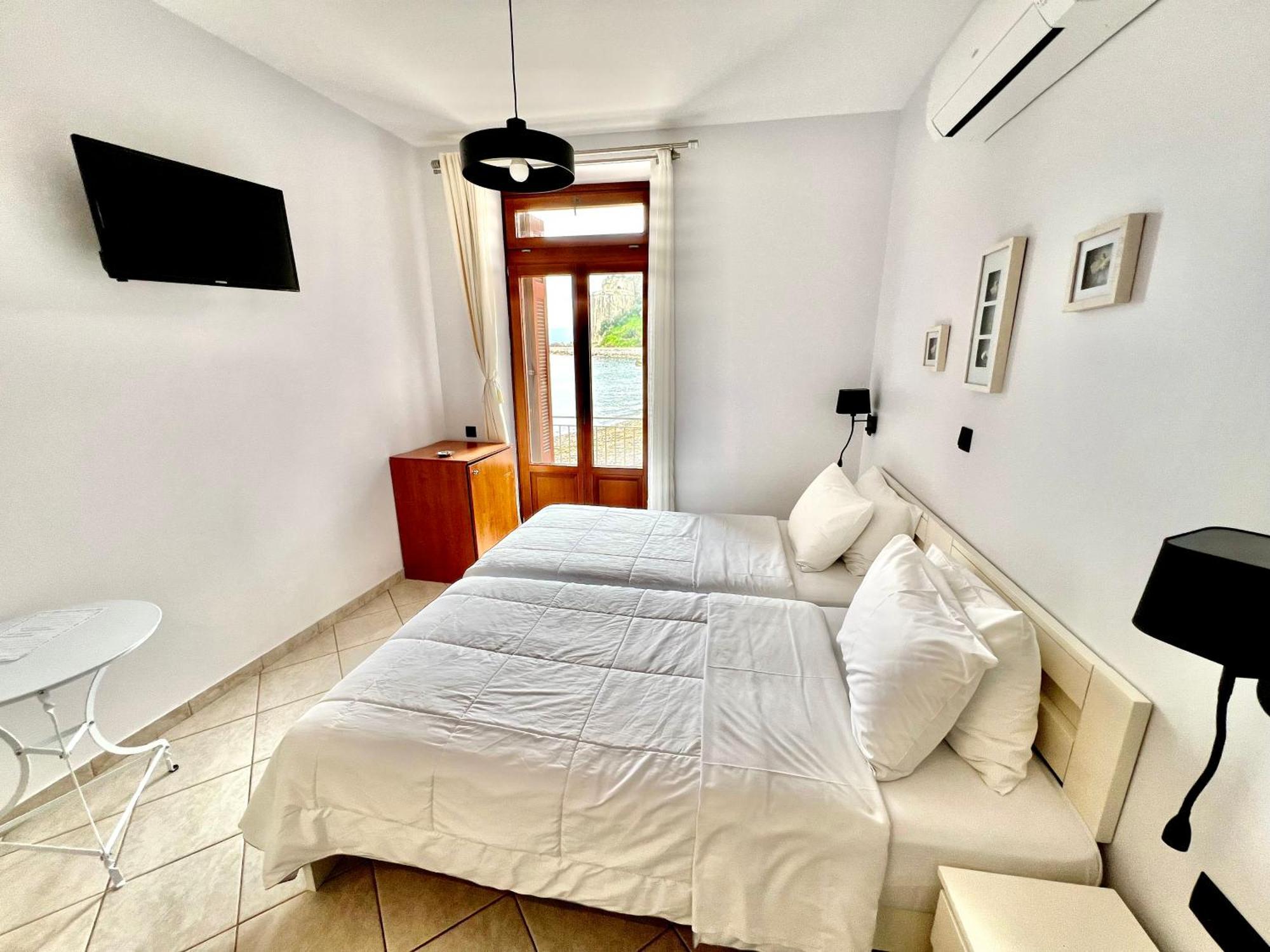 Xenios Zeus Rooms Koróni Eksteriør bilde